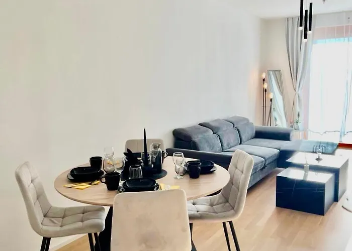 Belvedere White Apartment